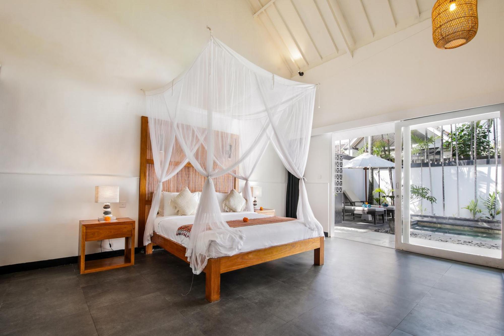 Villa Zebra Walking Distance To Potato Head Seminyak